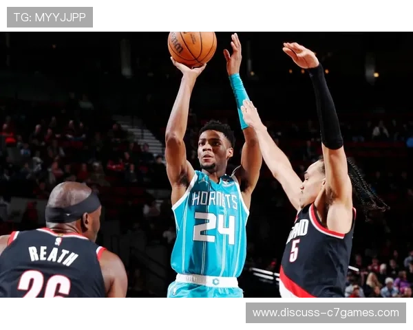 NBA最新动态：詹姆斯复出助湖人迎战勇士，杜兰特率太阳冲击总冠军