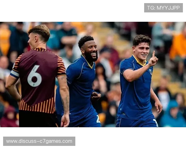 博尔顿俱乐部最新动态：球队阵容调整与未来发展方向揭秘