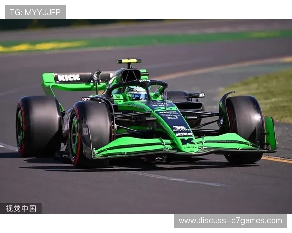 F1赛季最新动向：顶级车队对抗激烈 新兴车手崭露头角